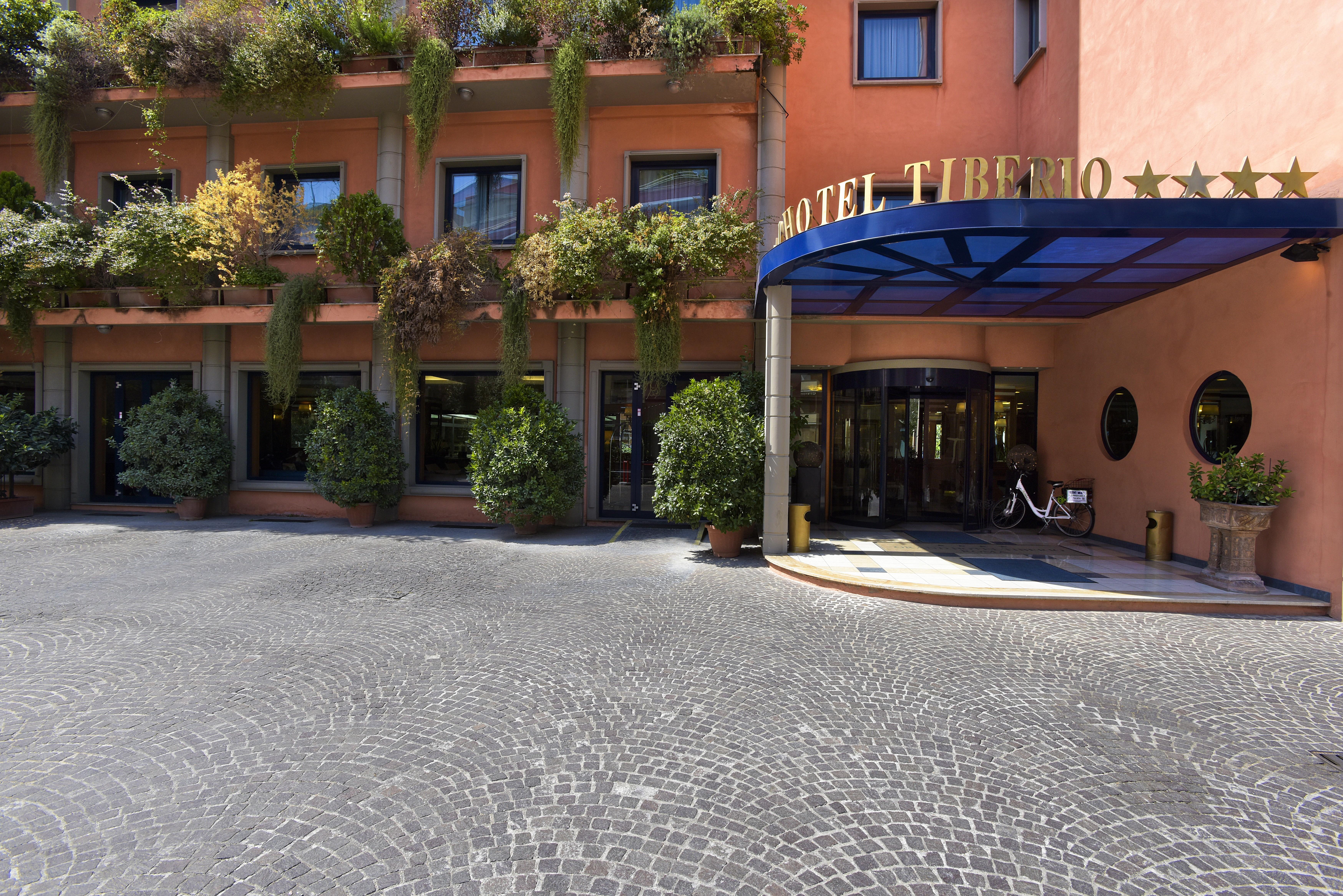 Grand Tiberio Hotel